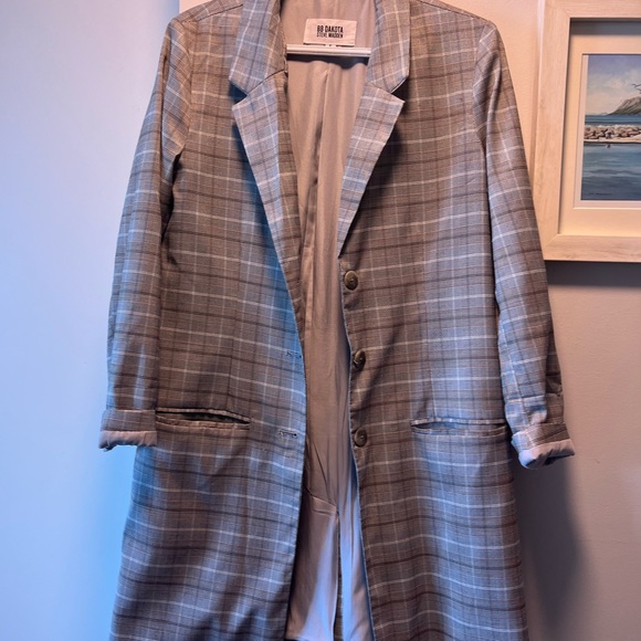 Jacket - Picture 2 of 4